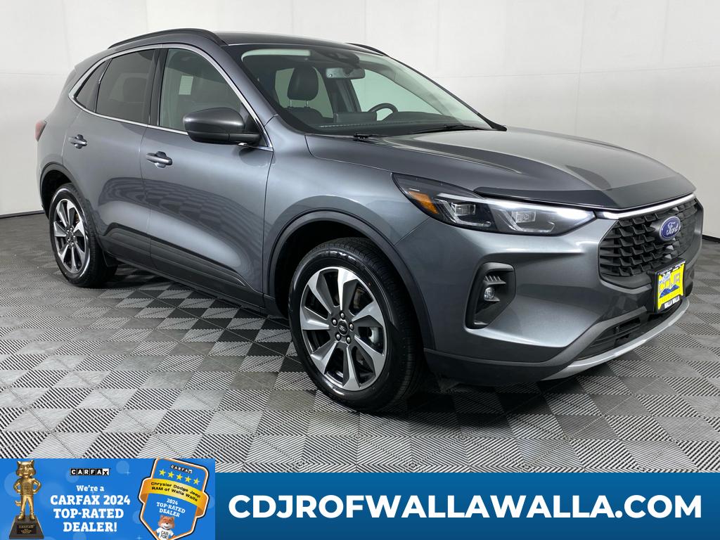 2025 Ford Escape Platinum AWD's photo