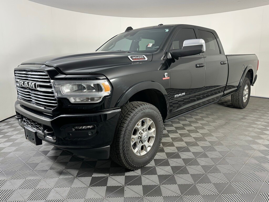 2021 Ram 3500 Laramie photo 3