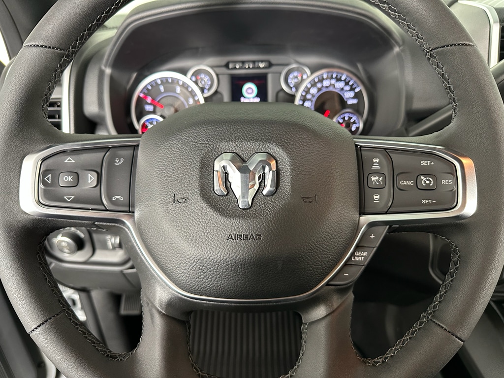 New 2026 Ram 3500 BIG HORN CREW CAB 4X4 8' BOX Pickup