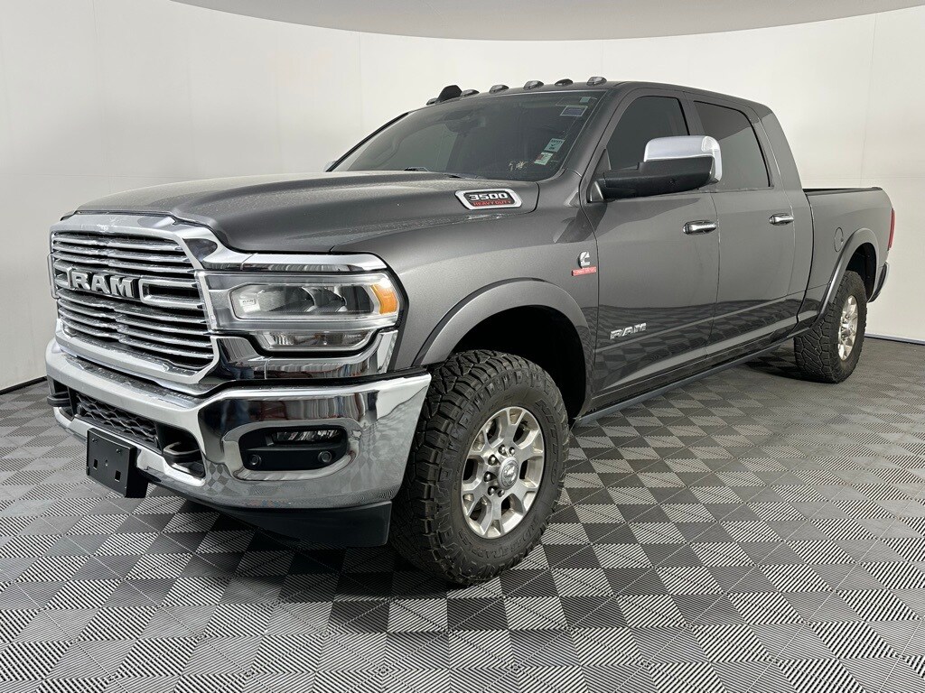 2022 Ram 3500 Laramie photo 3