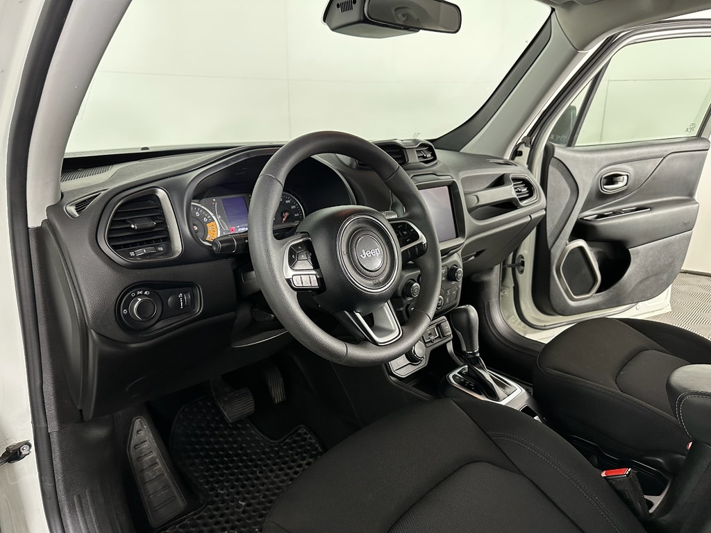 Used 2023 Jeep Renegade Latitude SUV