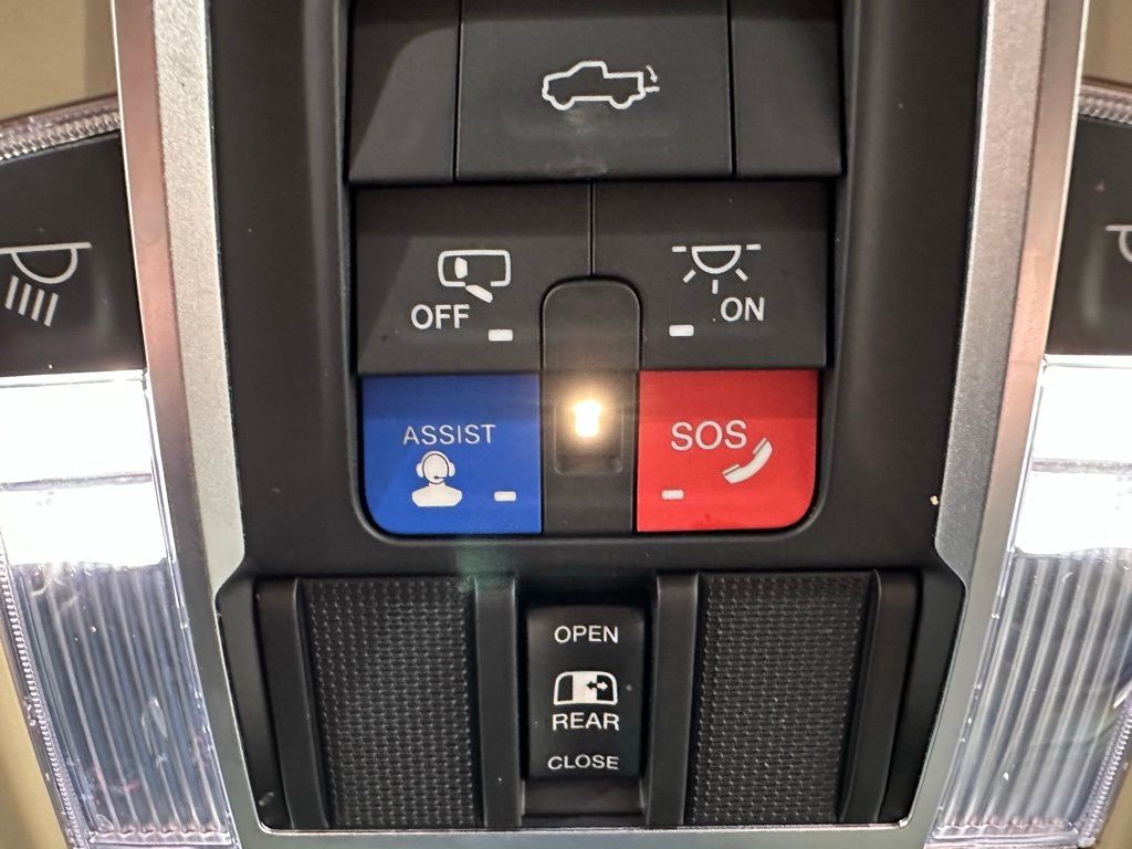 2022 RAM Ram 3500 Pickup Laramie - Photo 11