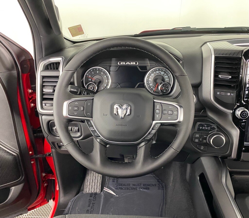 2025 Ram 1500 Big Horn photo 4