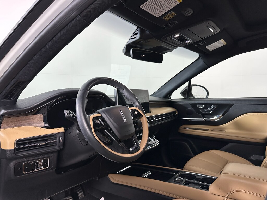 2023 Lincoln Corsair Reserve photo 3