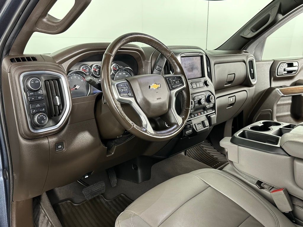 Used 2021 Chevrolet Silverado 1500 LT with VIN 1GCUYDED9MZ206304 for sale in Walla, WA
