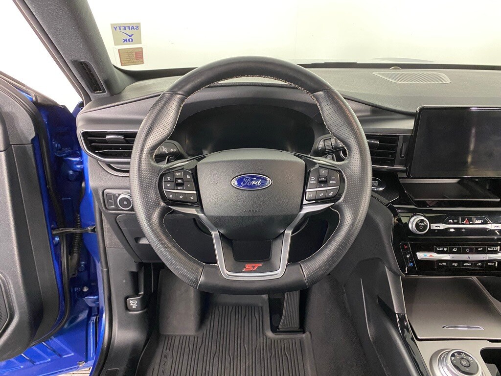 2021 Ford Explorer ST photo 4
