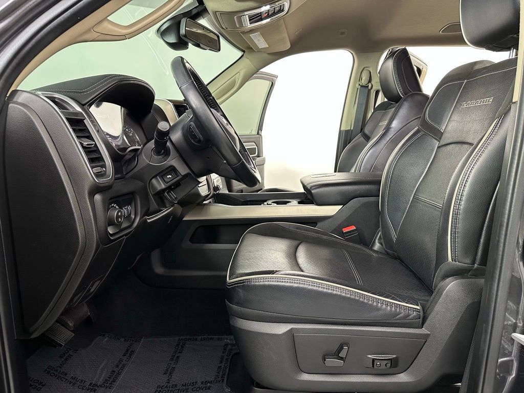 2022 RAM Ram 3500 Pickup Laramie - Photo 12