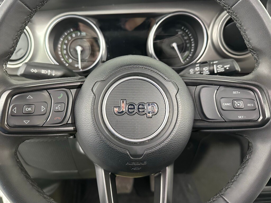 2023 Jeep Wrangler 4xe photo 3