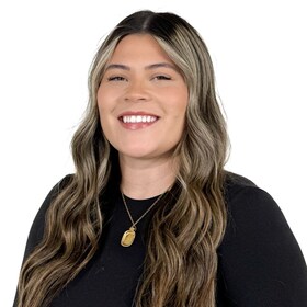 Staff member Danielle Lima from e6c43ce0c110