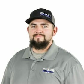 Staff member Kenny McCullough from 774ca070a0d1