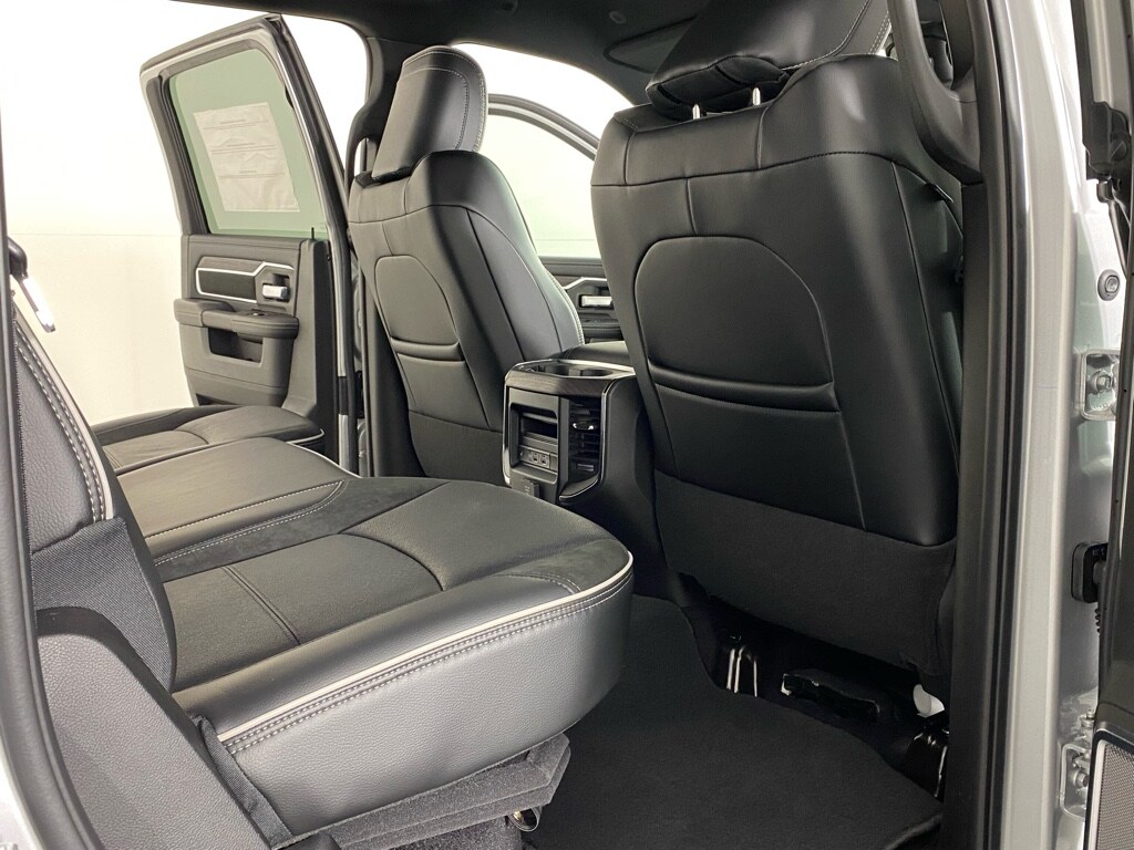 2026 RAM 2500 Laramie - Photo 14
