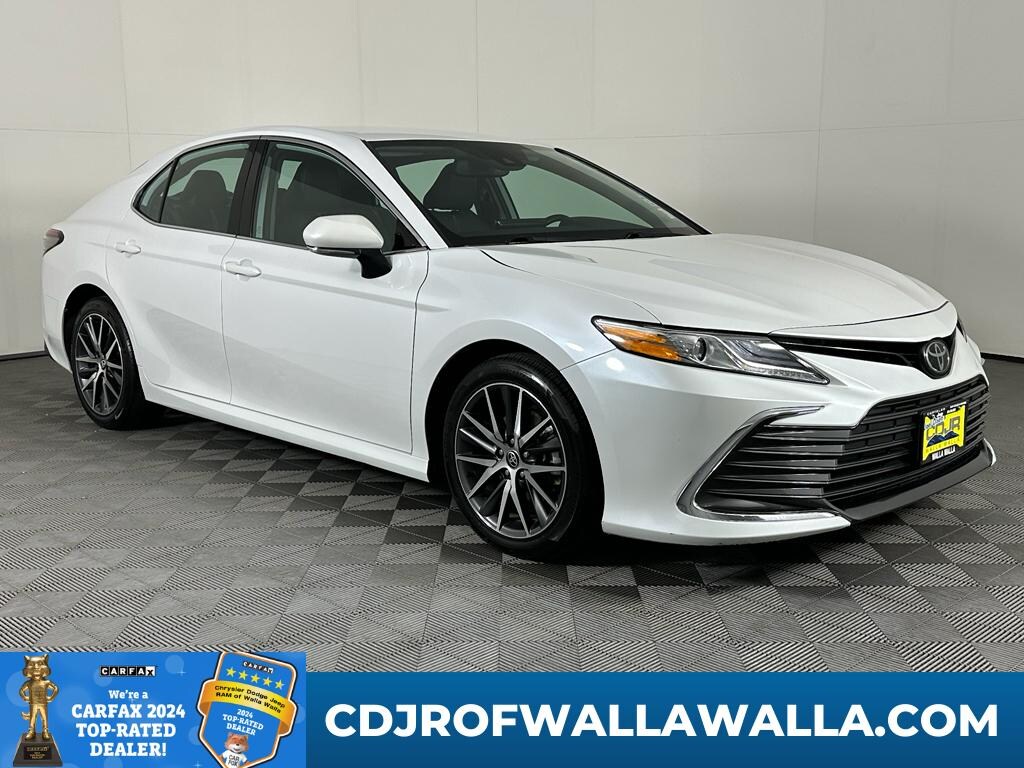 Used 2024 Toyota Camry XLE Sedan
