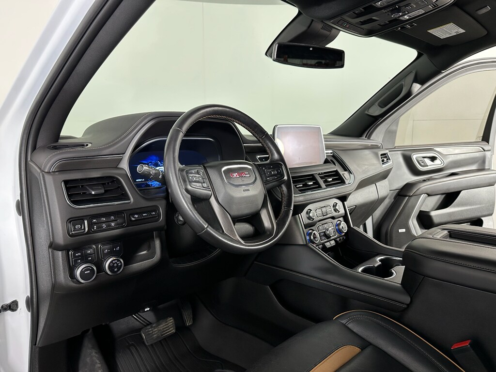 2023 Gmc Yukon AT4 photo 2