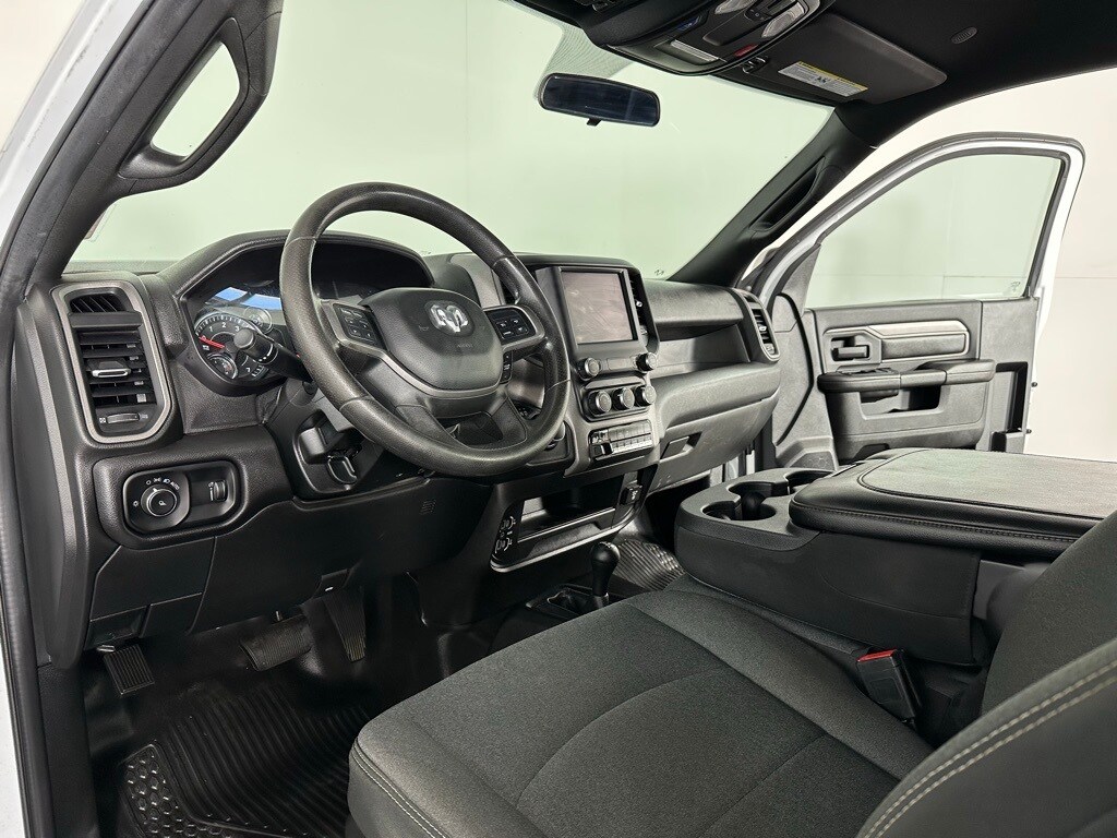 2022 Ram 2500 Tradesman photo 2