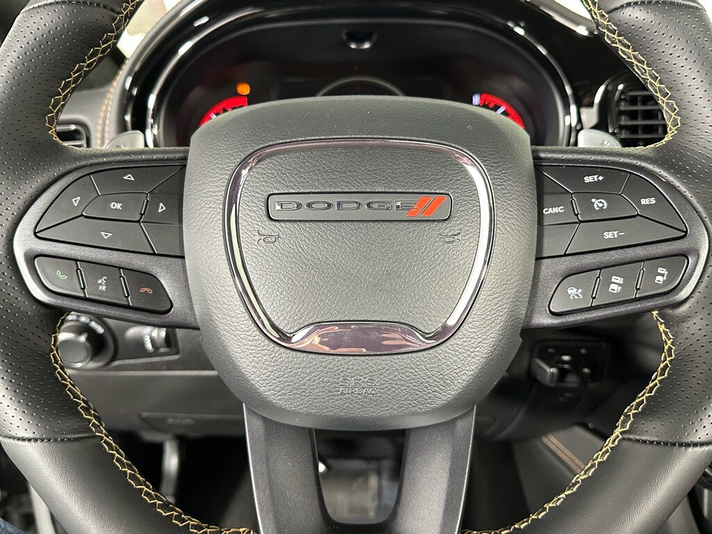 2025 Dodge Durango R/T Premium photo 3