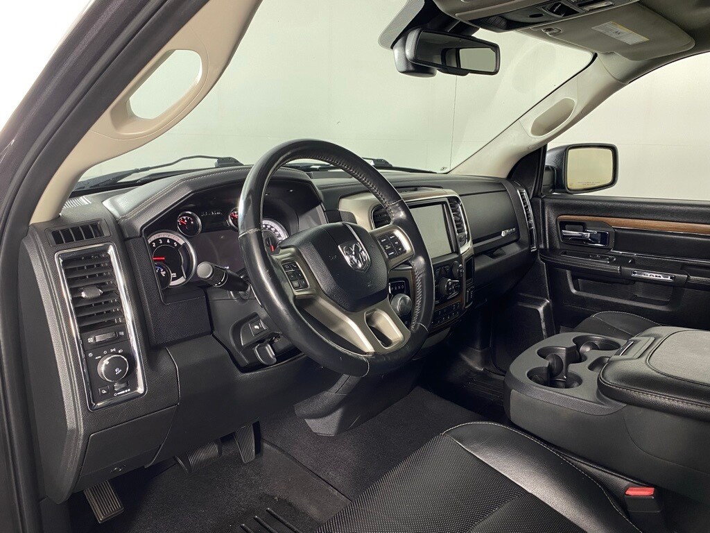2015 Ram 1500 Laramie photo 2
