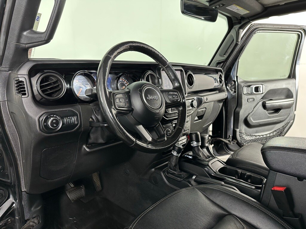 2020 Jeep Gladiator Sport photo 2