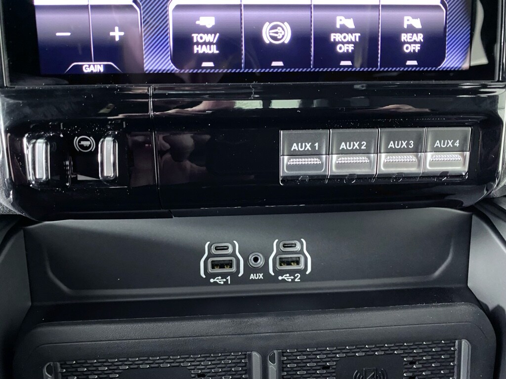 2026 RAM 2500 Laramie - Photo 9