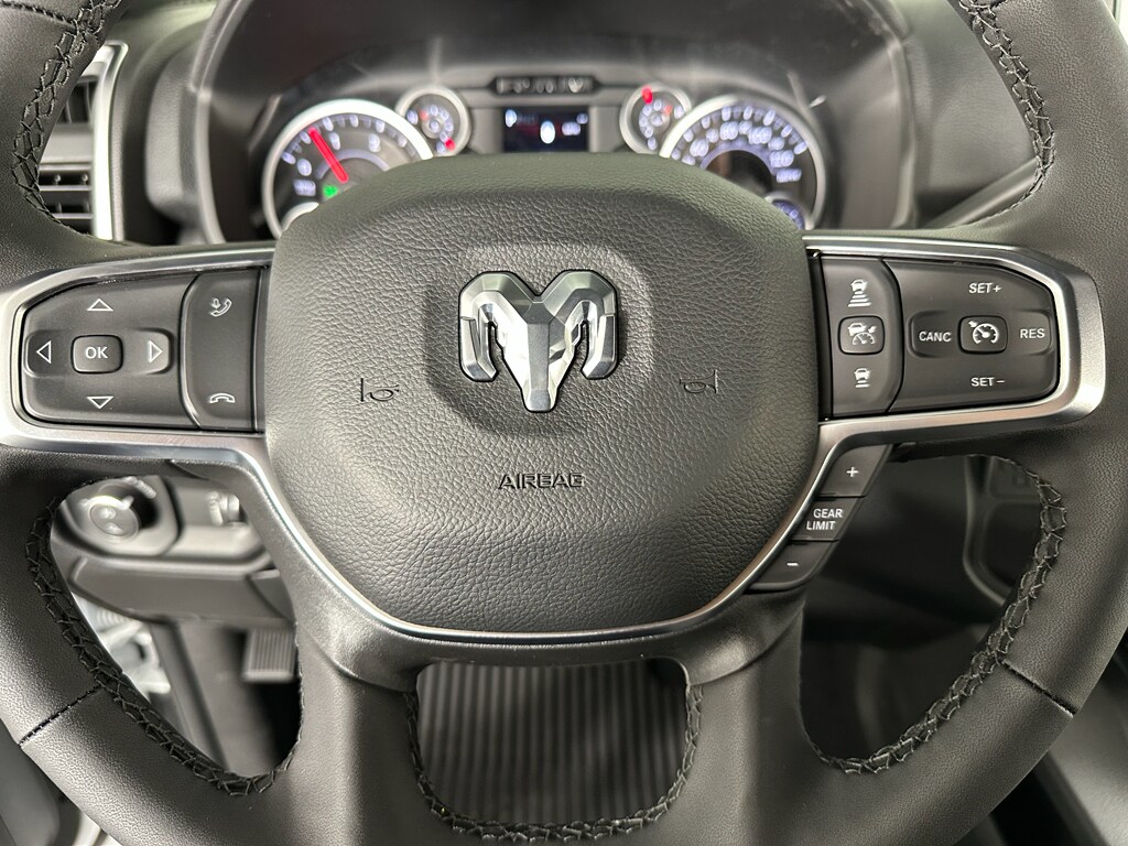 New 2026 Ram 3500 BIG HORN CREW CAB 4X4 8' BOX Pickup