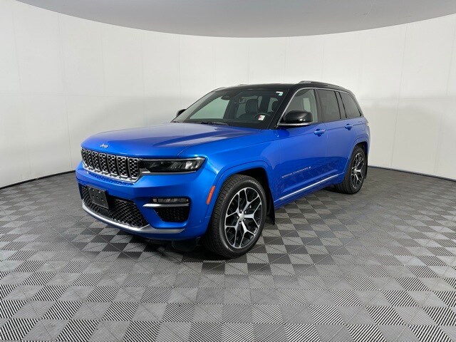 2024 Jeep Grand Cherokee Summit Reserve photo 3