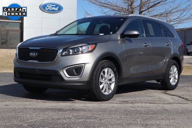 Used 2018 Kia Sorento LX with VIN 5XYPG4A36JG358550 for sale in Carthage, MO