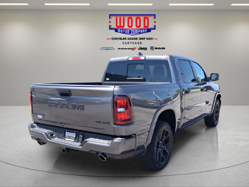New 2026 Ram 1500 LARAMIE CREW CAB 4X4 5'7 BOX Pickup
