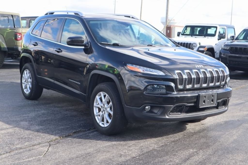 Used 2014 Jeep Cherokee Latitude SUV