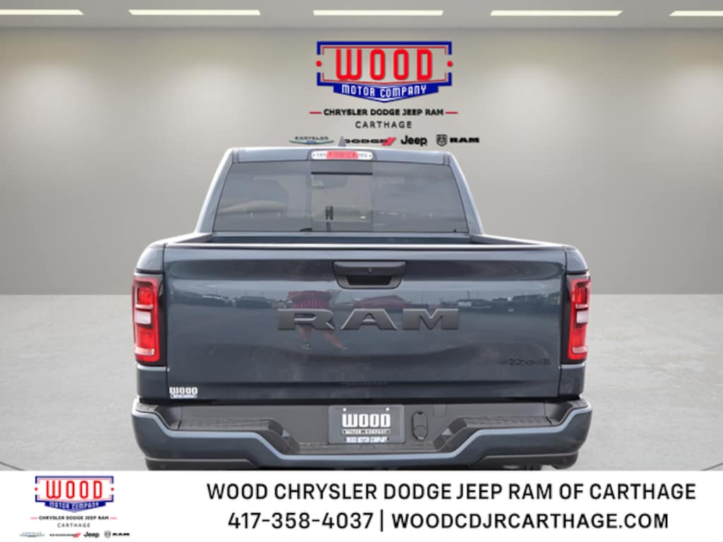 New 2026 Ram 1500 EXPRESS CREW CAB 4X4 5'7 BOX Pickup