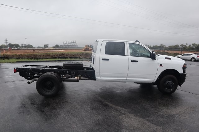 2026 Ram 3500 Tradesman photo 3