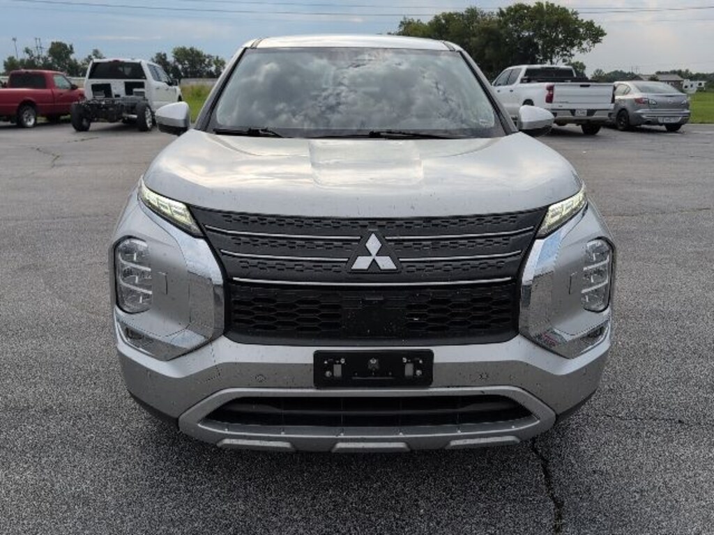Used 2024 Mitsubishi Outlander SUV