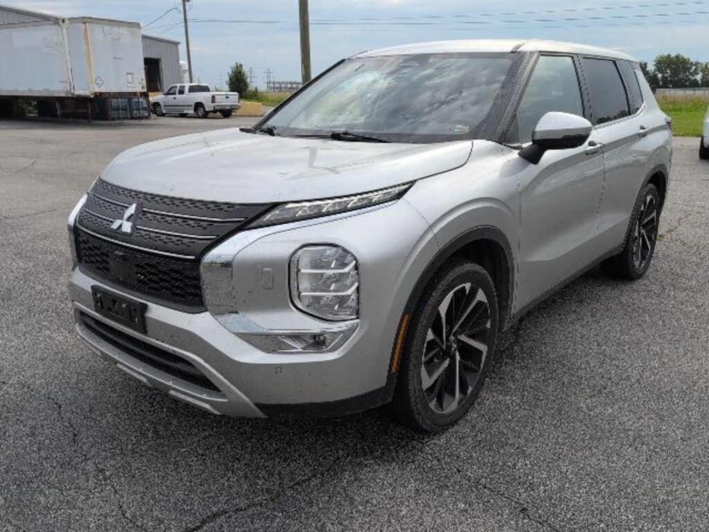 Used 2024 Mitsubishi Outlander SUV
