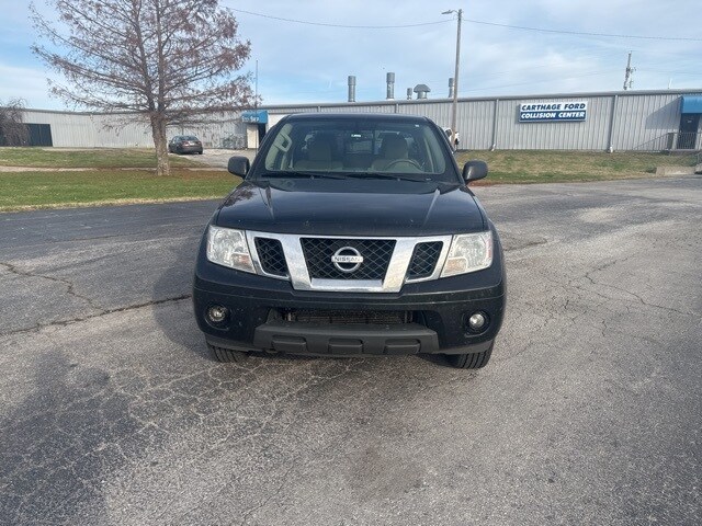 2019 Nissan Frontier SV photo 2