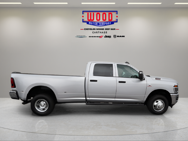 New 2027 Ram 3500 TRADESMAN CREW CAB 4X4 8' BOX Pickup