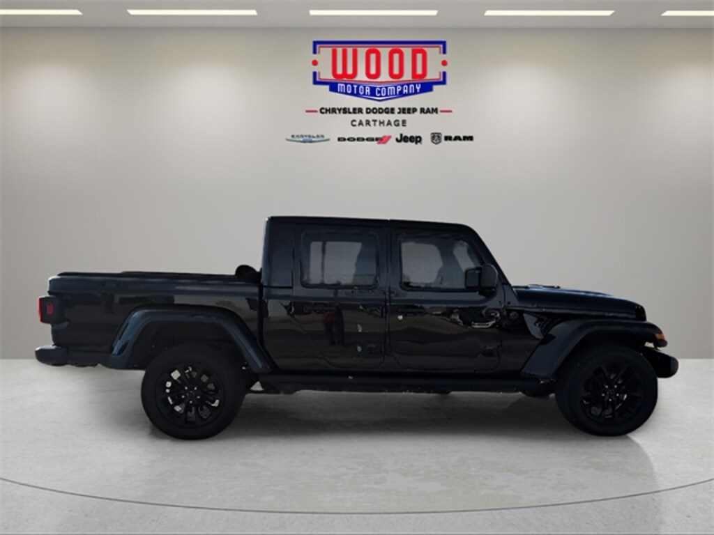 Used 2024 Jeep Gladiator Nighthawk Truck