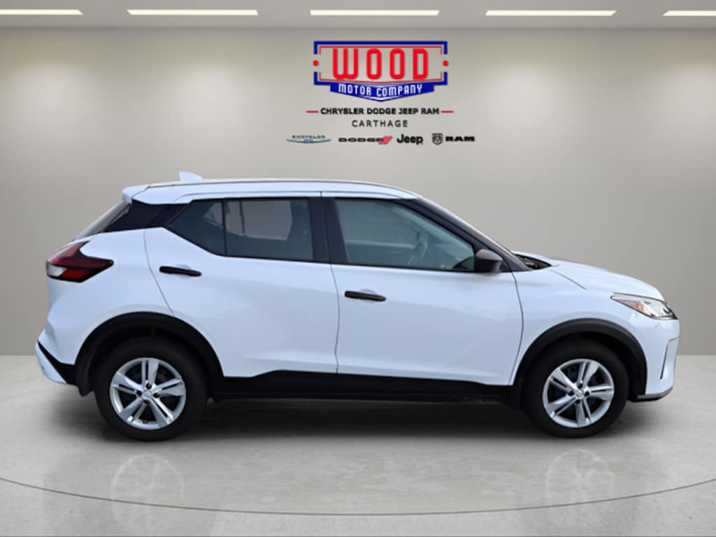 Used 2025 Nissan Kicks Play S SUV
