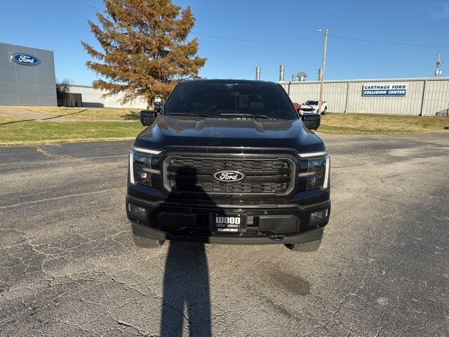 2025 Ford F-150 Lariat photo 2