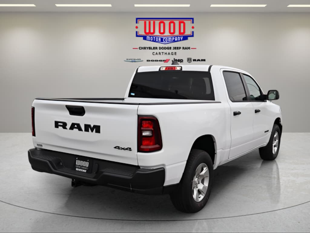 New 2026 Ram 1500 TRADESMAN CREW CAB 4X4 5'7 BOX Pickup