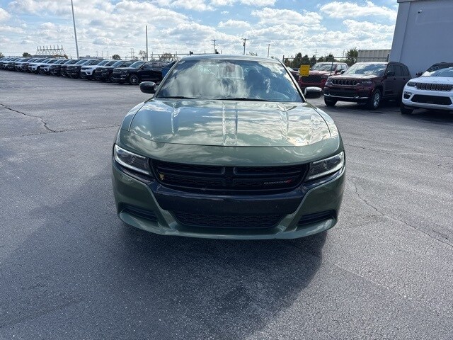 2023 Dodge Charger SXT photo 2