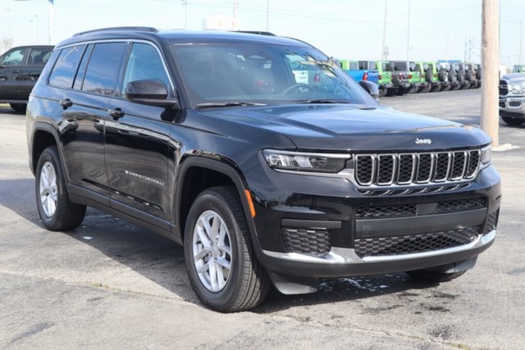 New 2025 Jeep Grand Cherokee L LAREDO X 4X4 Sport Utility