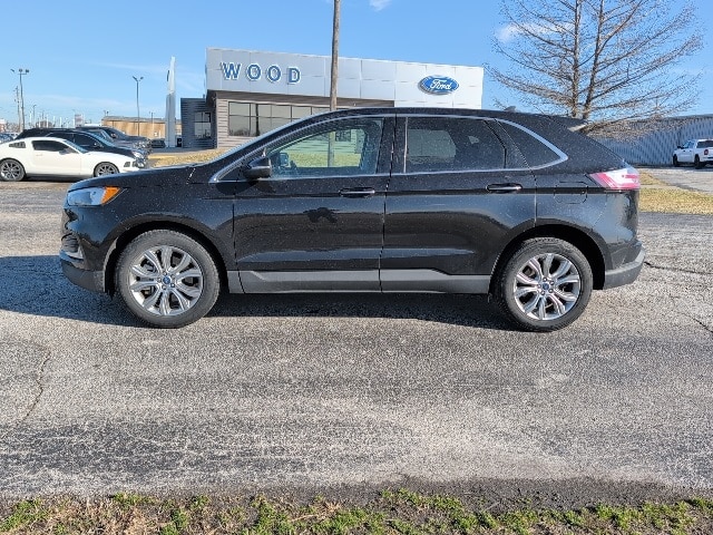 2022 Ford Edge Titanium