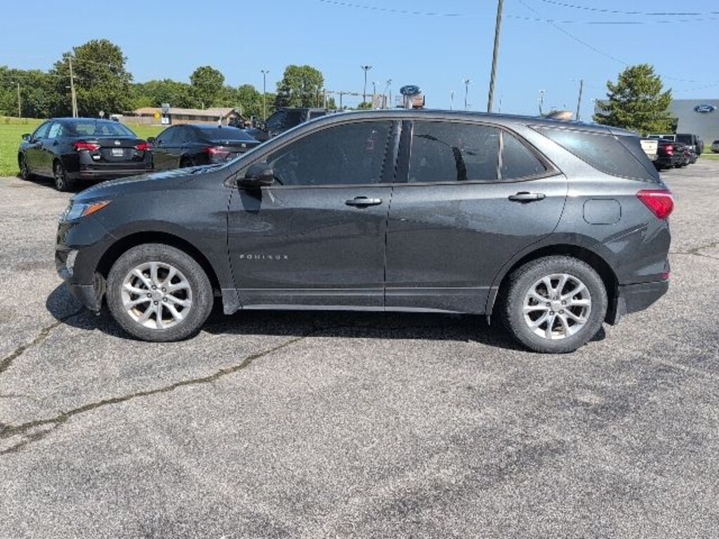 Used 2018 Chevrolet Equinox LS SUV