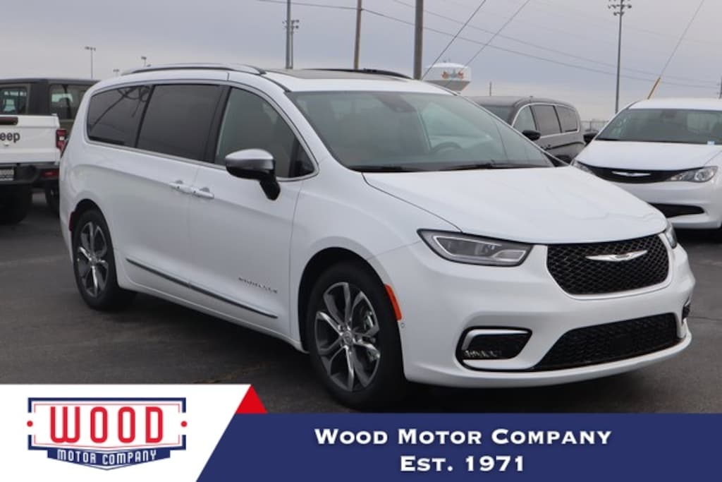 New 2026 Chrysler Pacifica PINNACLE Passenger Van