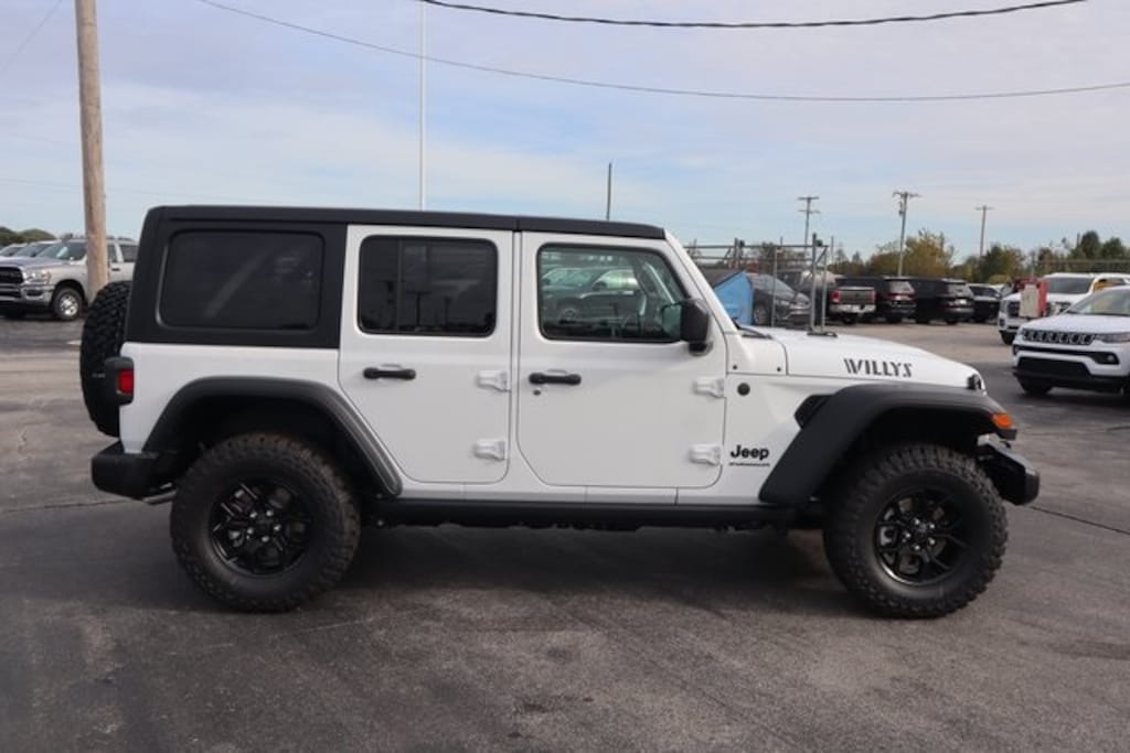 New 2026 Jeep Wrangler 4-DOOR WILLYS Sport Utility