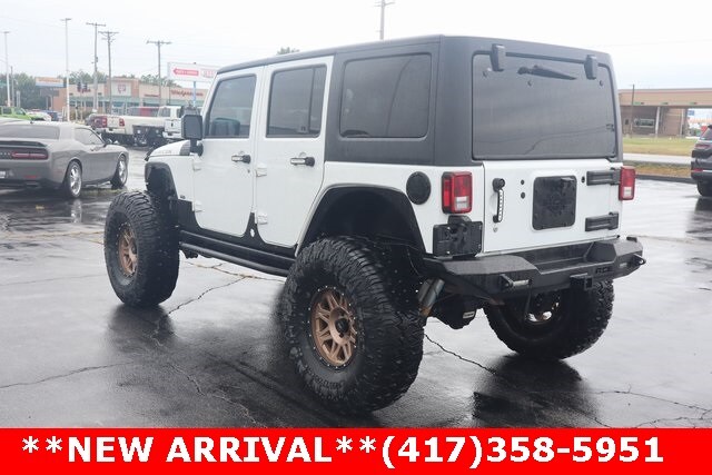 2017 Jeep Wrangler Unlimited Rubicon photo 3