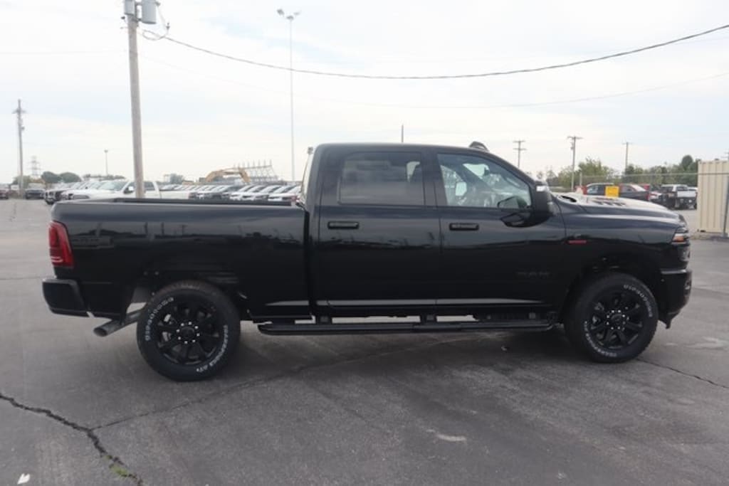 New 2026 Ram 2500 LARAMIE CREW CAB 4X4 6'4 BOX Pickup