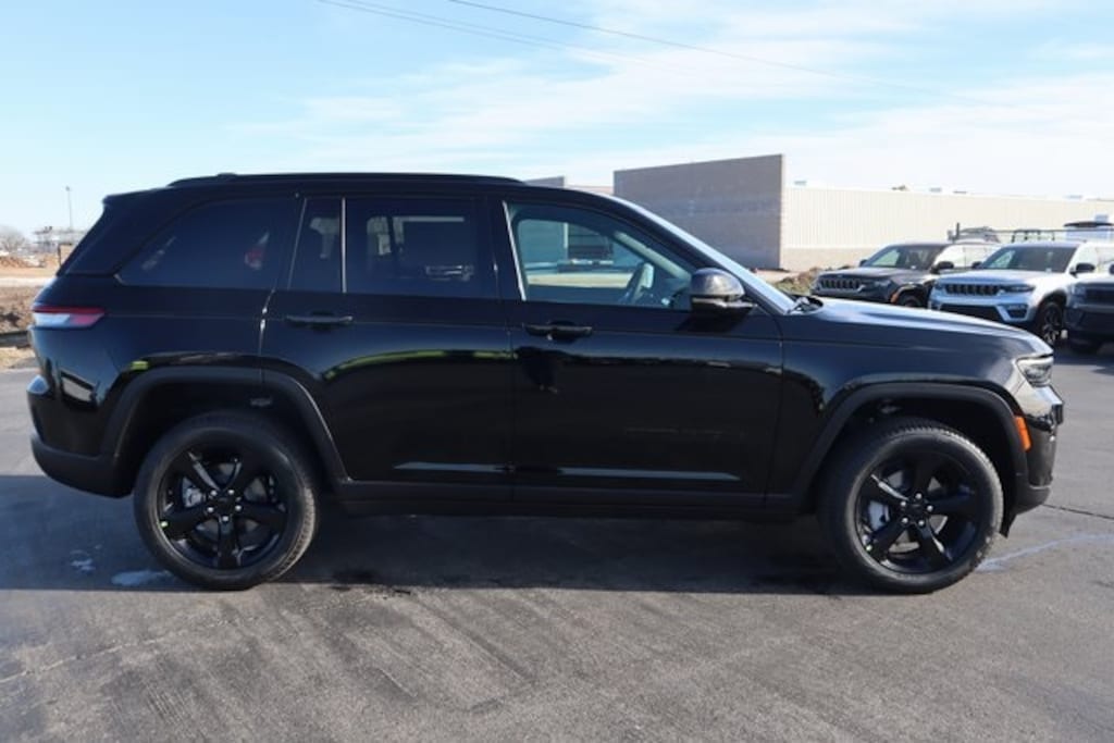 New 2025 Jeep Grand Cherokee LIMITED 4X4 Sport Utility