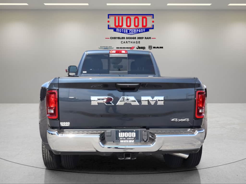 New 2026 Ram 3500 TRADESMAN CREW CAB 4X4 8' BOX Pickup