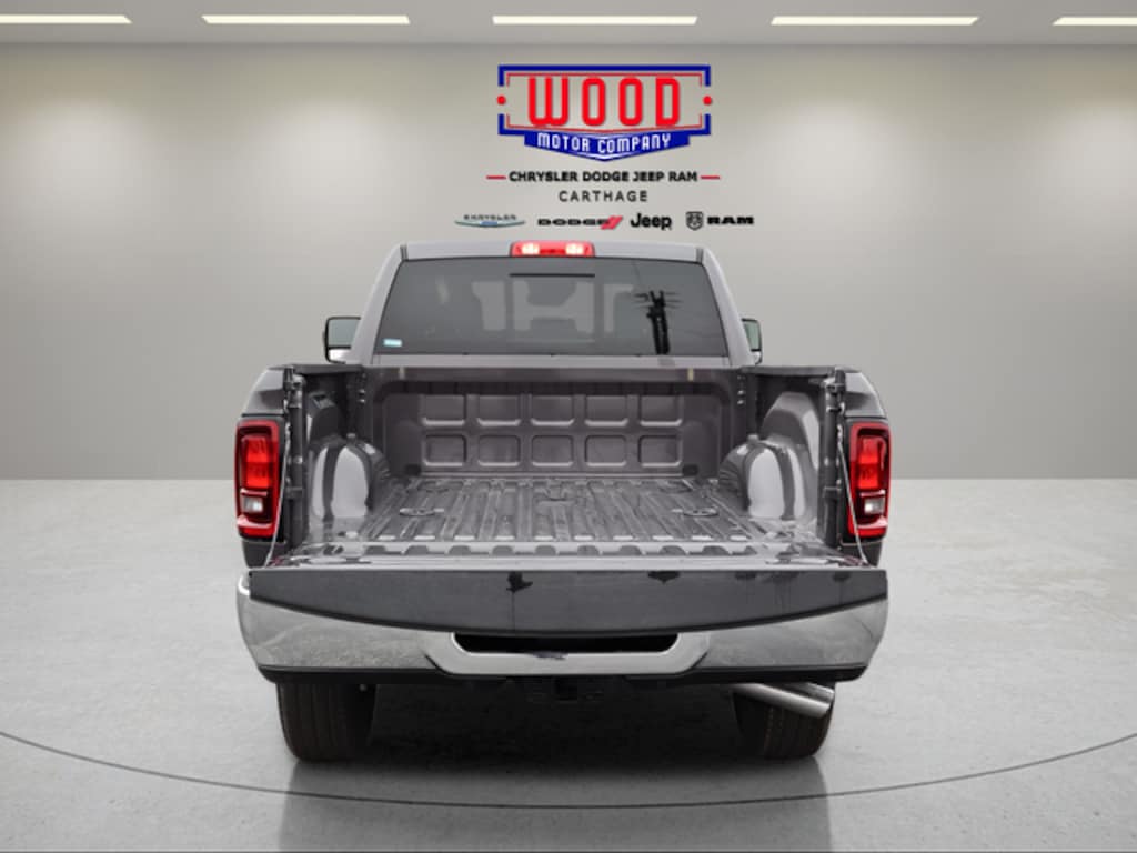 New 2026 Ram 2500 TRADESMAN CREW CAB 4X4 6'4 BOX Pickup