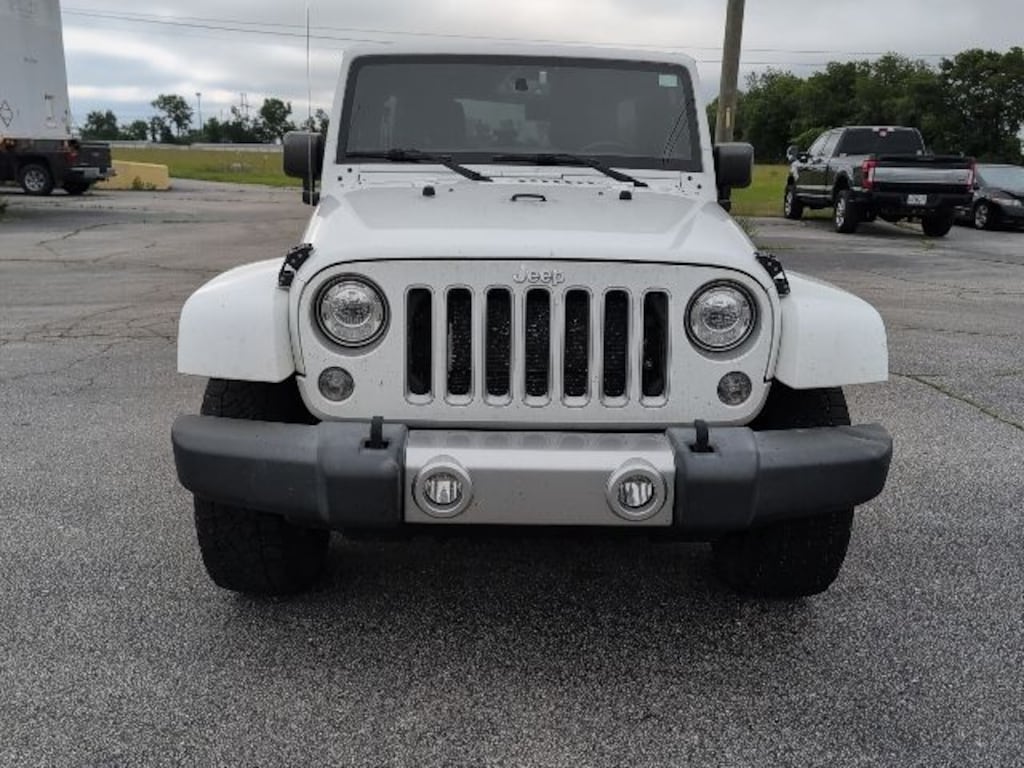 Used 2018 Jeep Wrangler JK Unlimited Sahara SUV