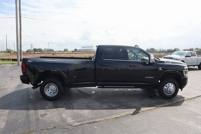 2026 Ram 3500 Longhorn photo 3